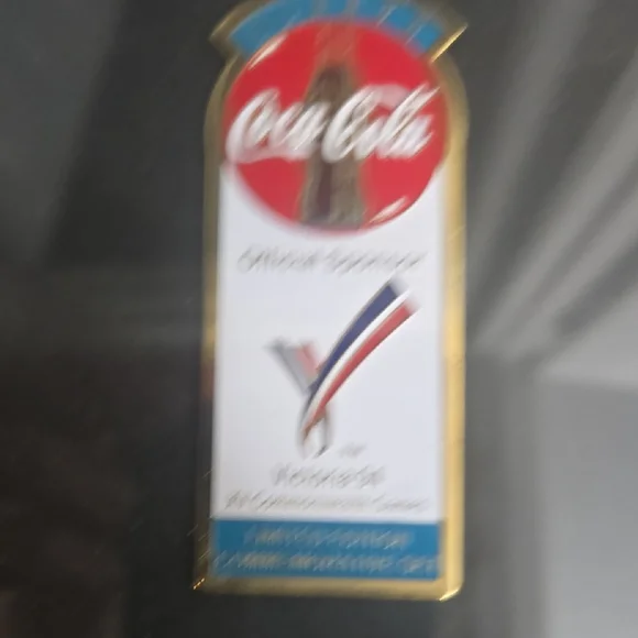 Vintage 1994 Coca-Cola Victoria Commonwealth Games Framed Pin Set (15 Pins) - Picture 7 of 9